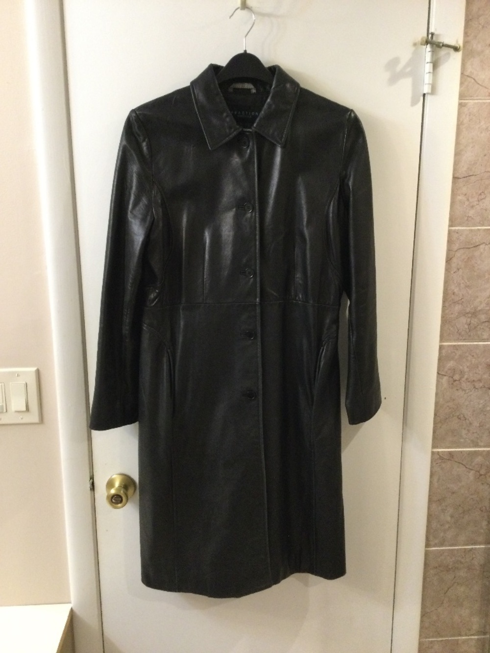 Kenneth Cole Reaction  Black Leather Button Up Coat W-s Large